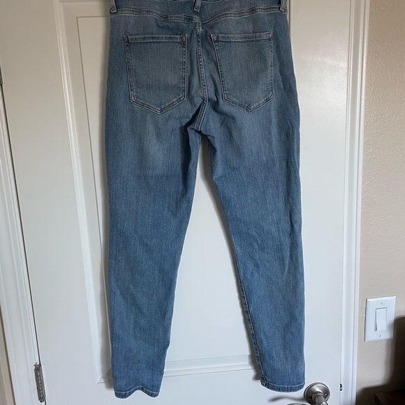 Banana Republic Mid-Rise Skinny Jeans - Picture 2 of 3